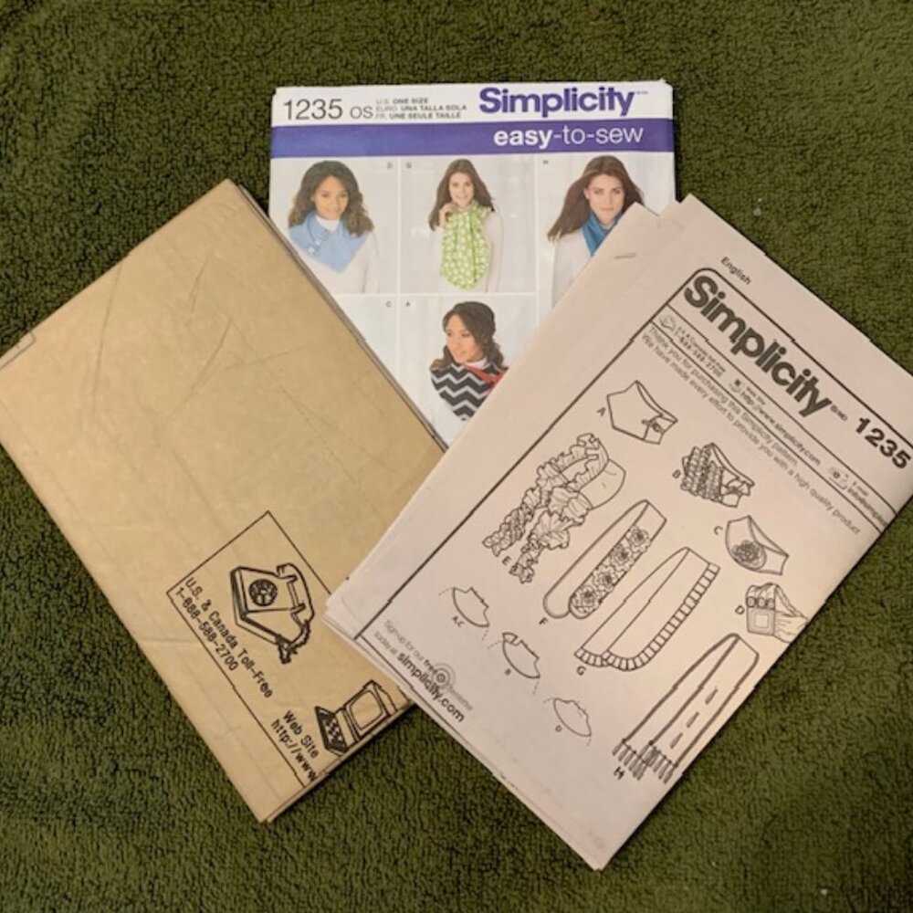 Simplicity Pattern #1235 - Scarf Pattern - Picture 3 of 3